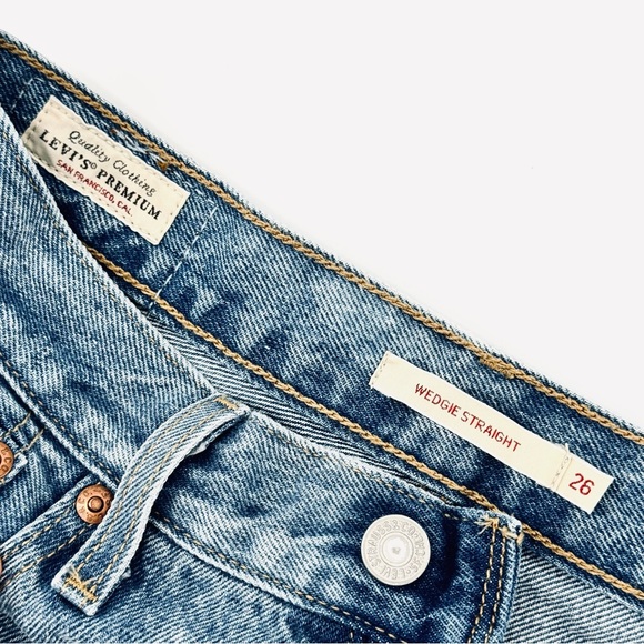 LEVIS Premium Big E Wedgie Straight High Rise Raw Crop Distressed Jeans - Picture 11 of 14